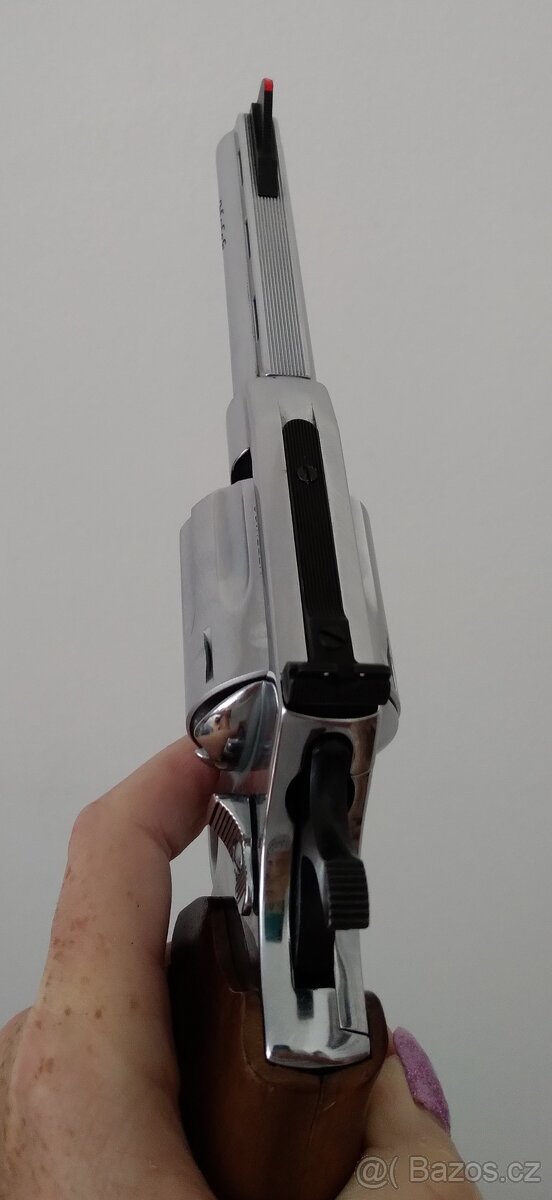 Revolver Holek Brno 241 - 7