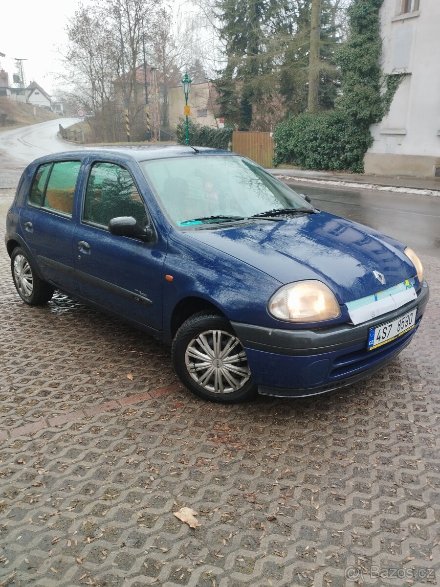 Prodám Renault Clio 1,2 benzín - 7