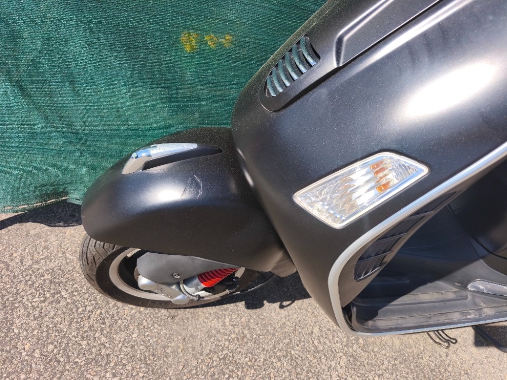 Vespa GTS 300i.e. Super (2011) - 7