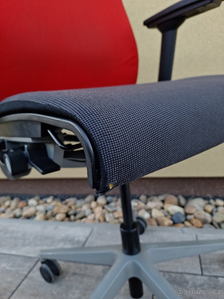 Steelcase think V1 /Kancelářská zidle @002 (OP 25.000) - 7