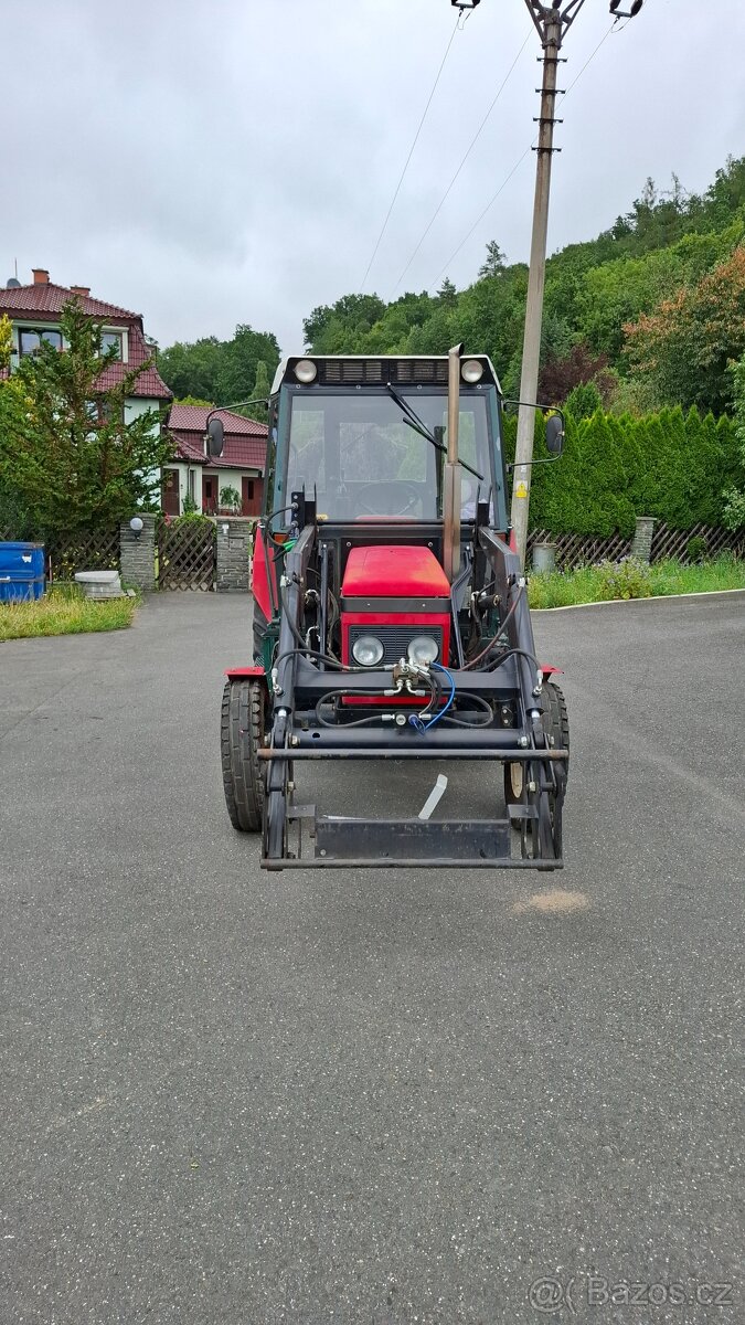 Zetor 7011 s čelním nakladačem - 7