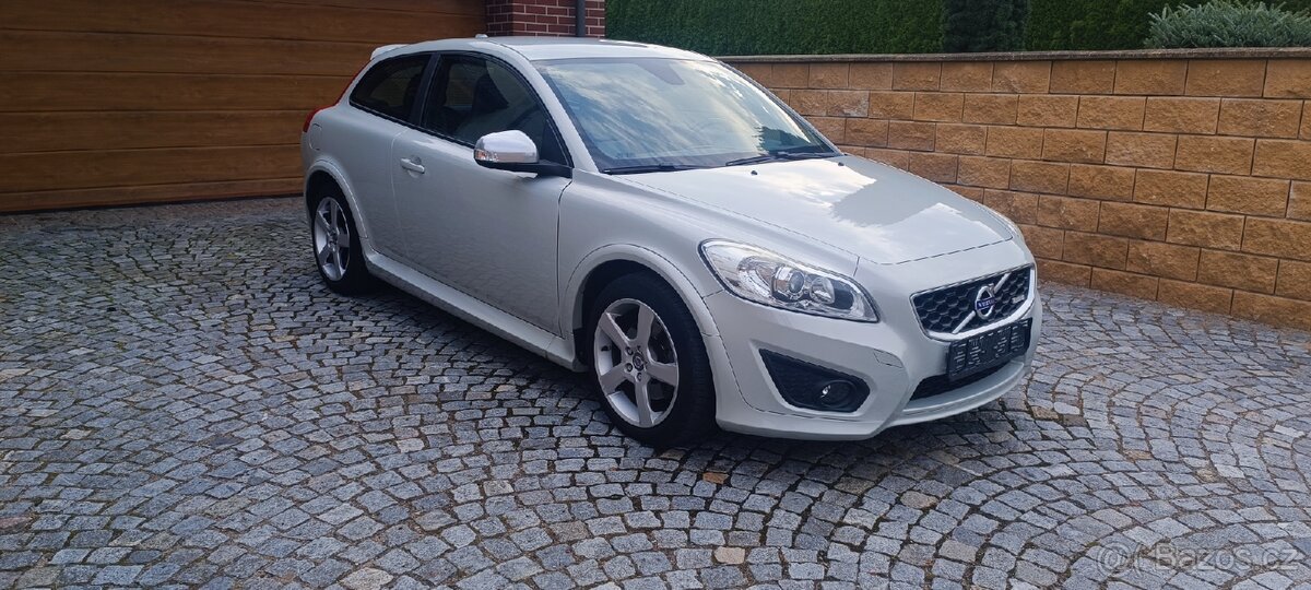 Volvo C30 2.0 diesel 110kw D3, 5 válec,r-design,2010 - 7