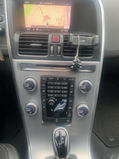 Volvo XC60, 2.4 D4 140kW AWD / ČR - 7