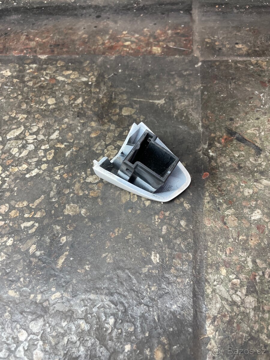 Klika pravých dveří Škoda Fabia 3 - 7