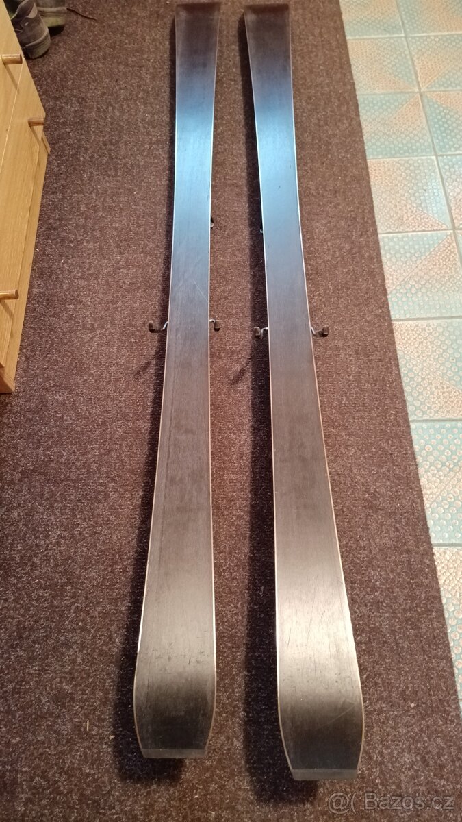 Sjezdové lyže Dynastar Driver X08 - 7