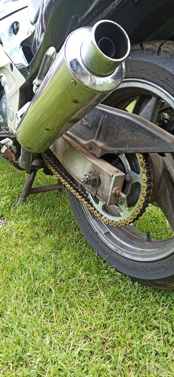 Kawasaki ZZR600 r.v.1996 - 7