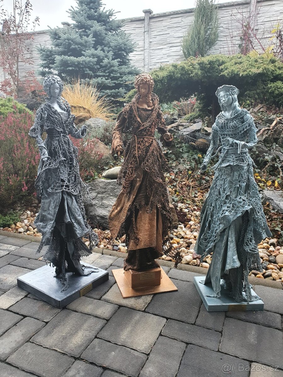 Originální dekorace ,,socha - dáma - 7