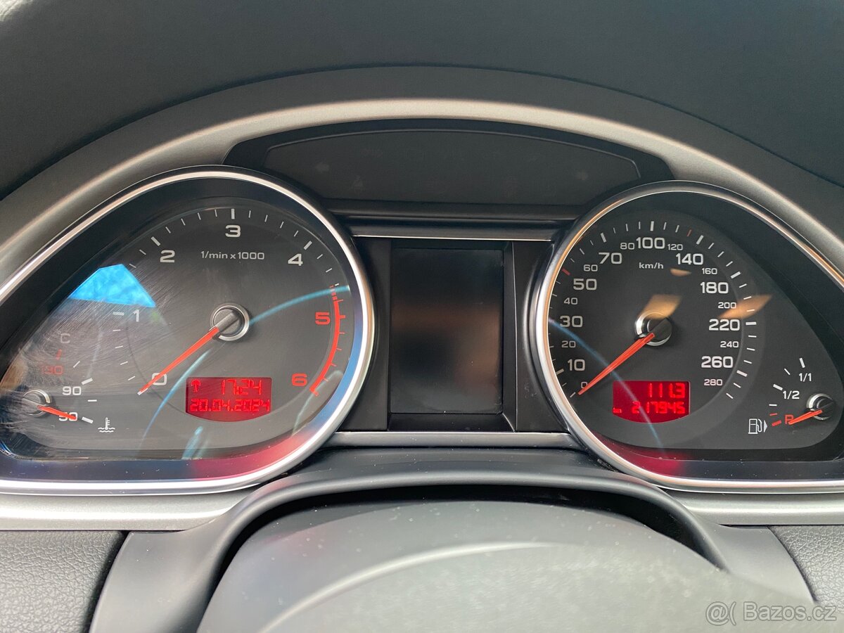 Audi Q7 - 7