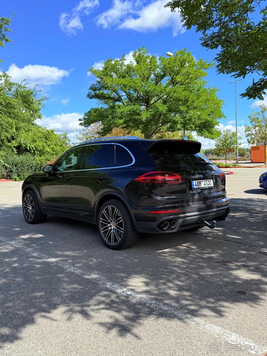 Porsche Cayenne S 4.2 diesel V8 - 7