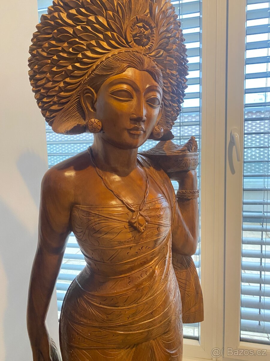 Prodám sochu Bohyně hojnosti - 7