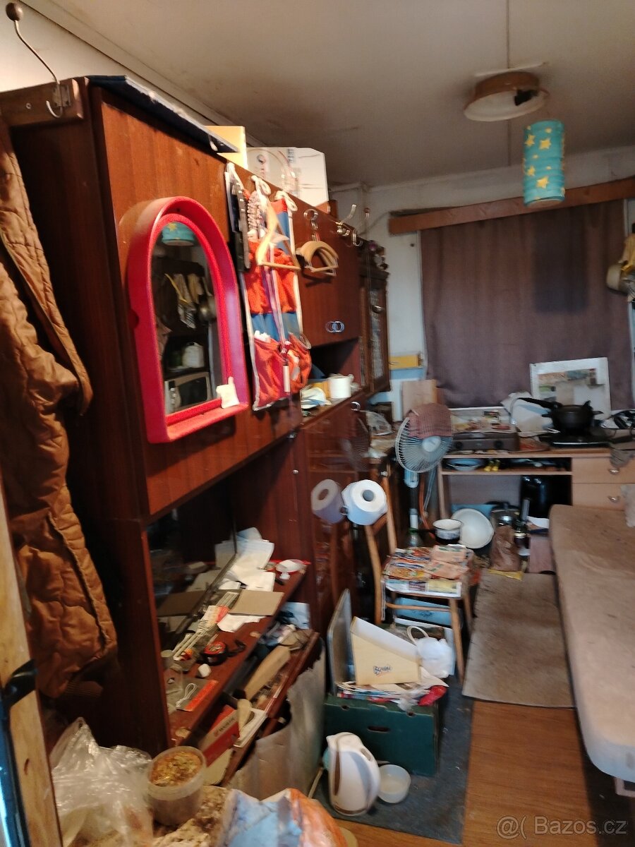 Obytná buňka, bouda, sklad, chata. Sedlice u Želiva - 7