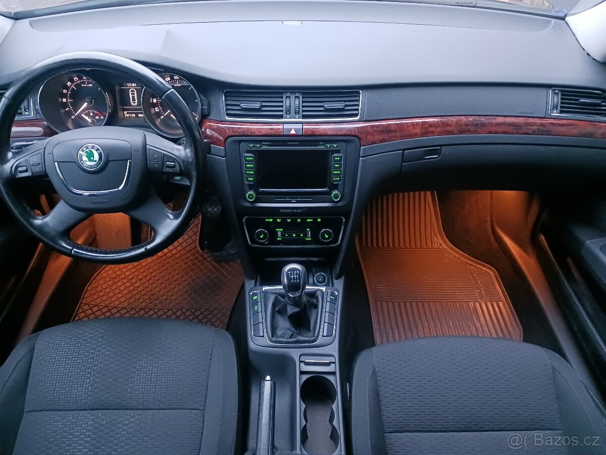 Škoda Superb 2,0 TDI 125KW ELEGANCE - 7