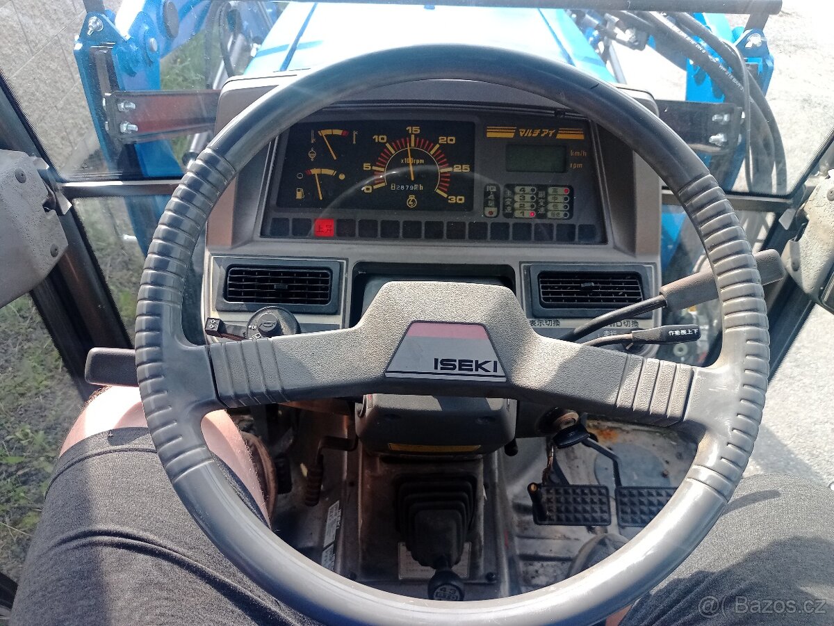 Iseki Geas 27 kabina + nakladač - 7