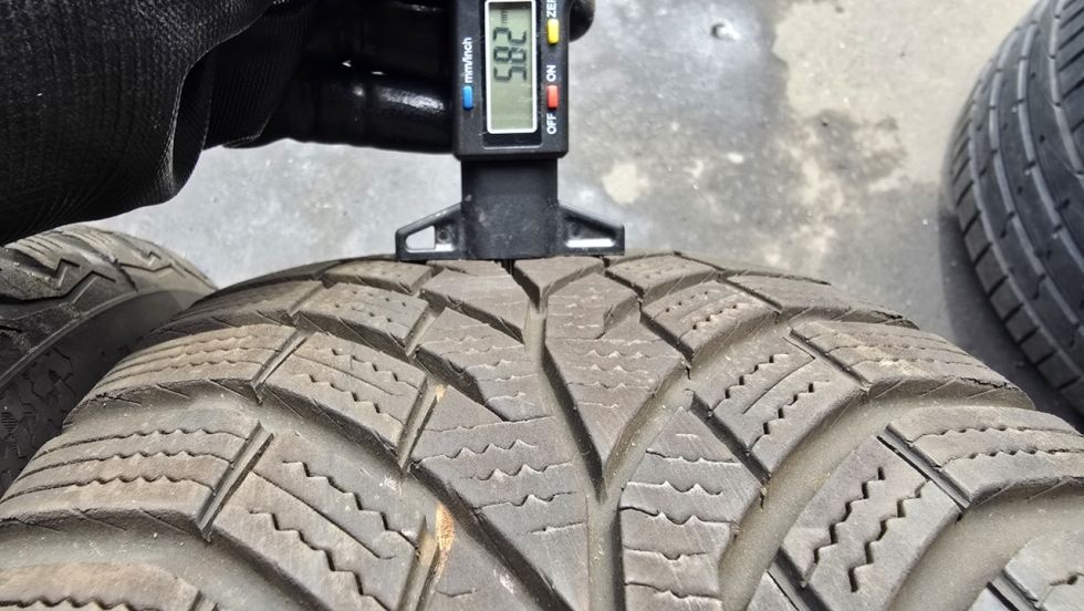 Zimní pneu 205/55/16 Continental - 7