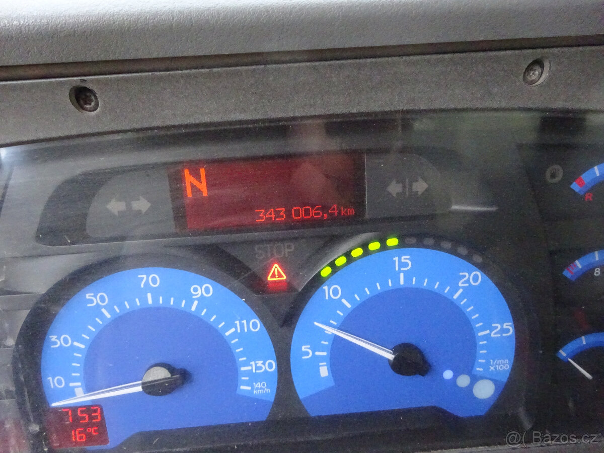 Renault 320.26 6x2 KOMUNÁL SCHORLING - 7