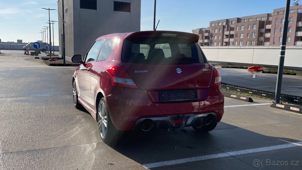 SUZUKI SWIFT 1.6i SPORT - 7