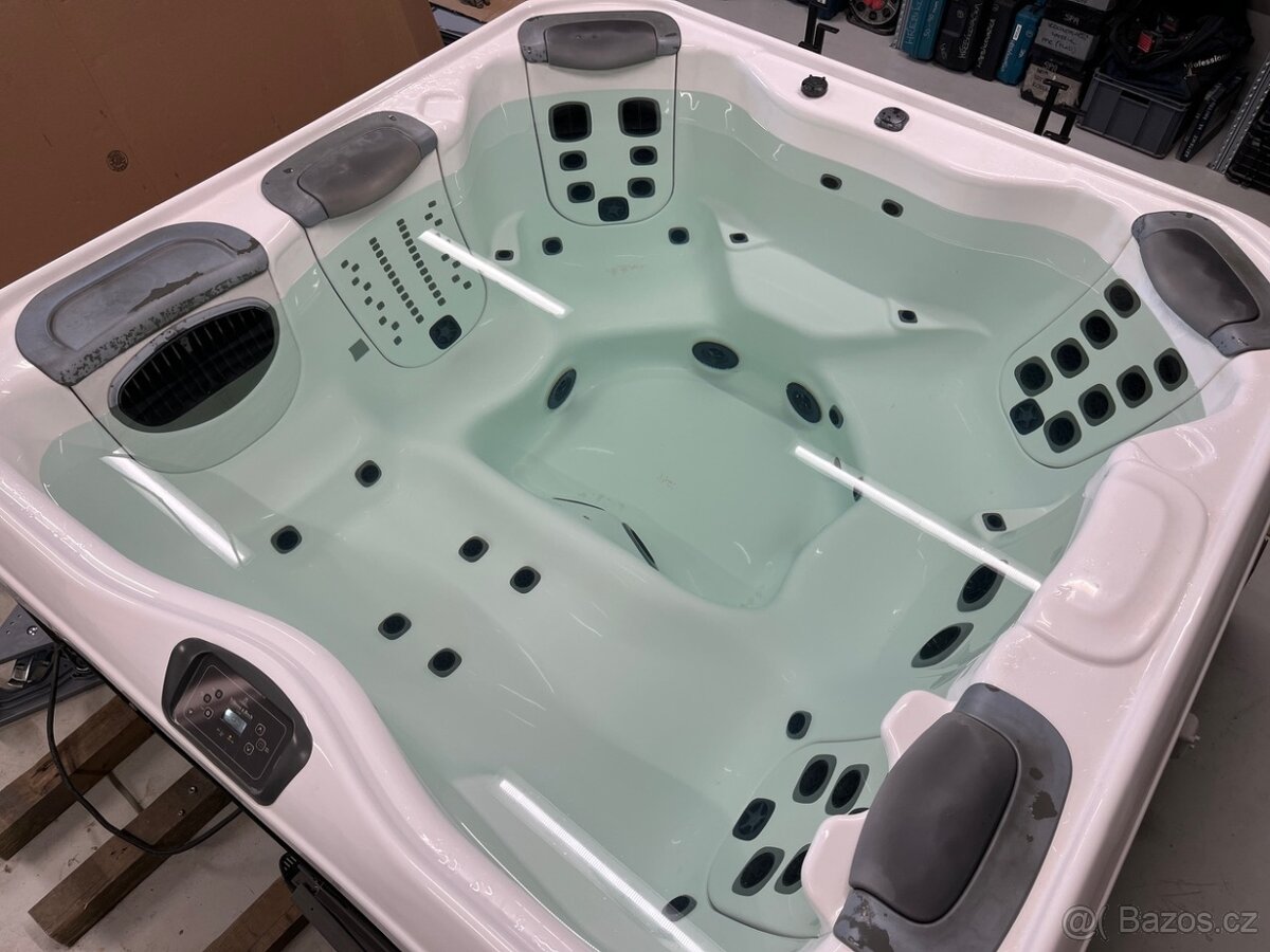 Vířivá vana Villeroy & Boch - 7