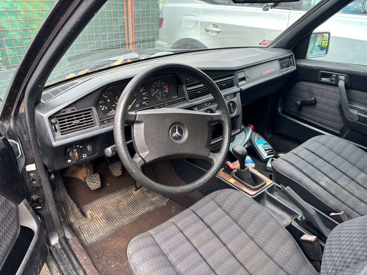 Mercedes 190e 2.3 - 7