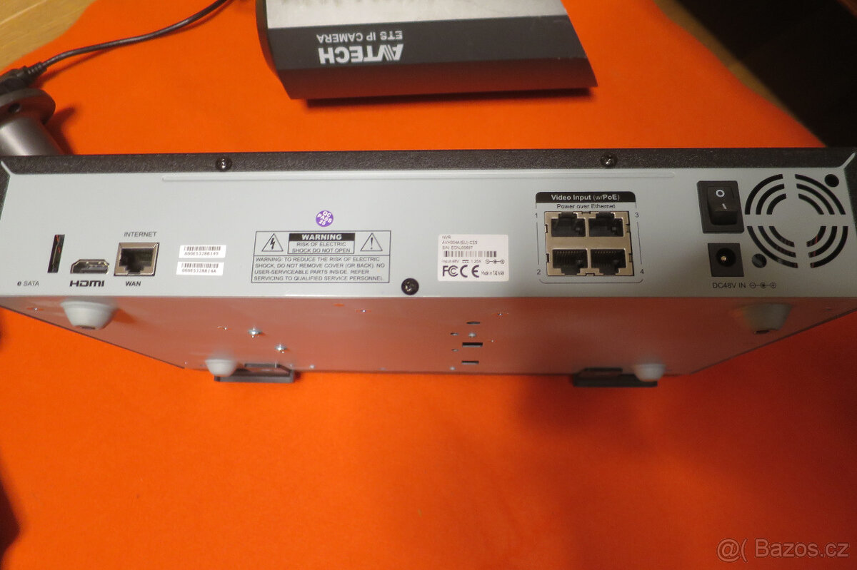 Bezpečnostní kamery se záznamovým zařízením AVTECH-3x - 7