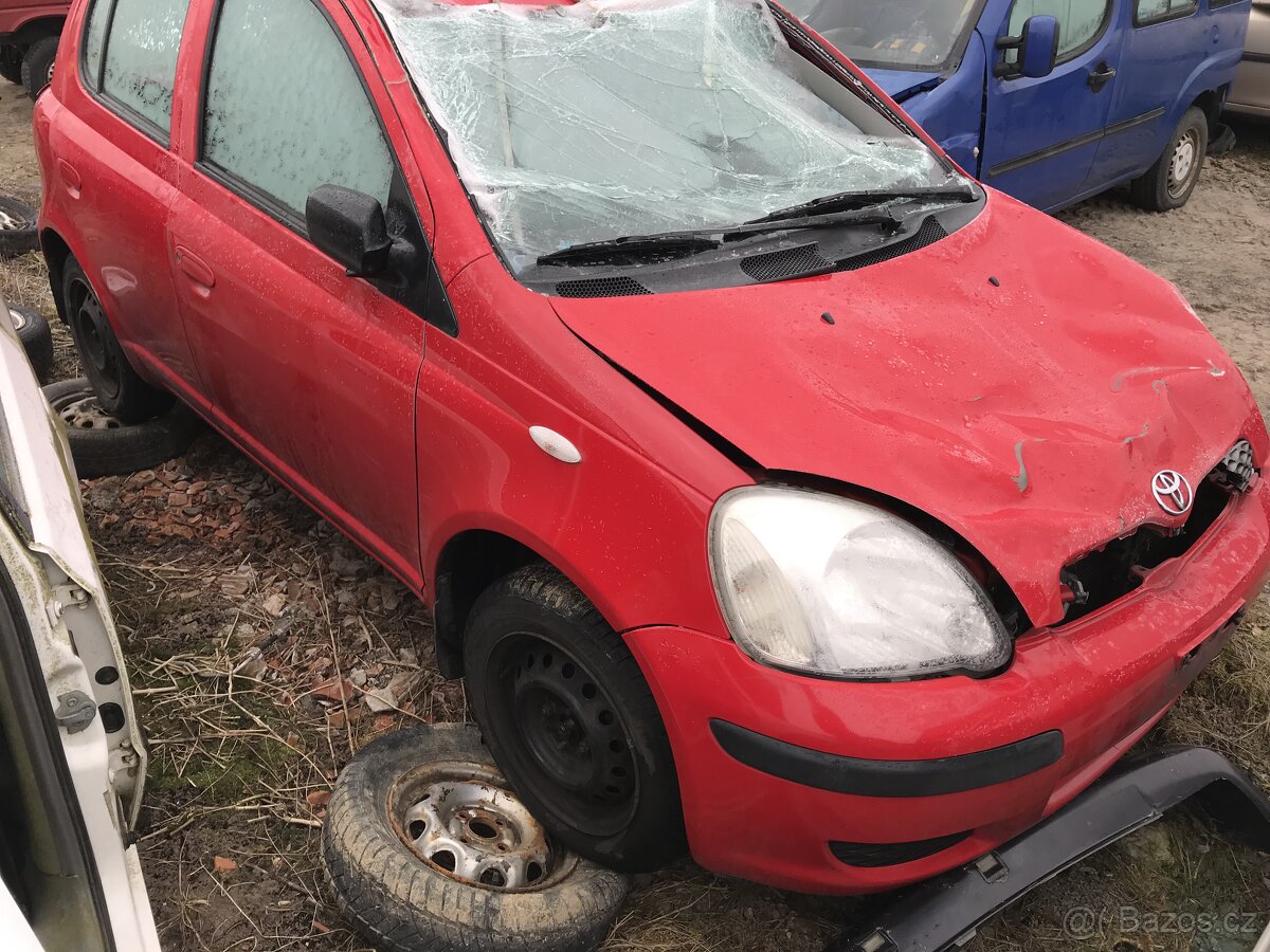 Toyota Yaris 1,0 VVT-i 2005 48kW - dily z vozu - 7