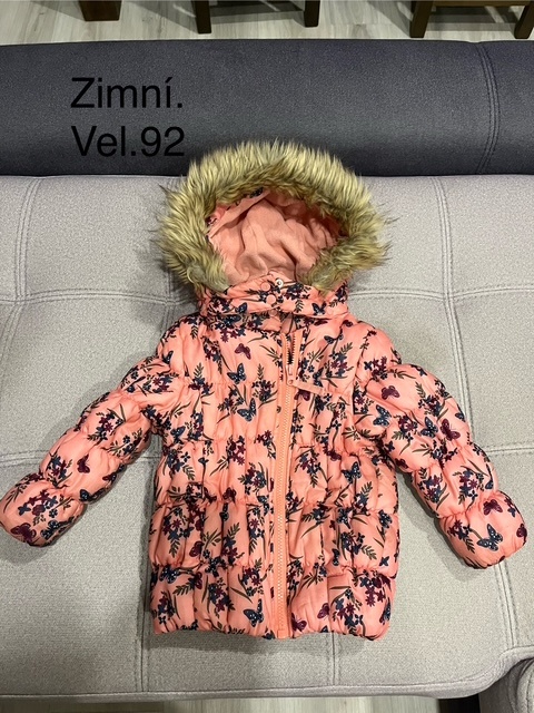 Oblečení holčička 0 - 1rok, bunda 1-2, spací pytle - 7