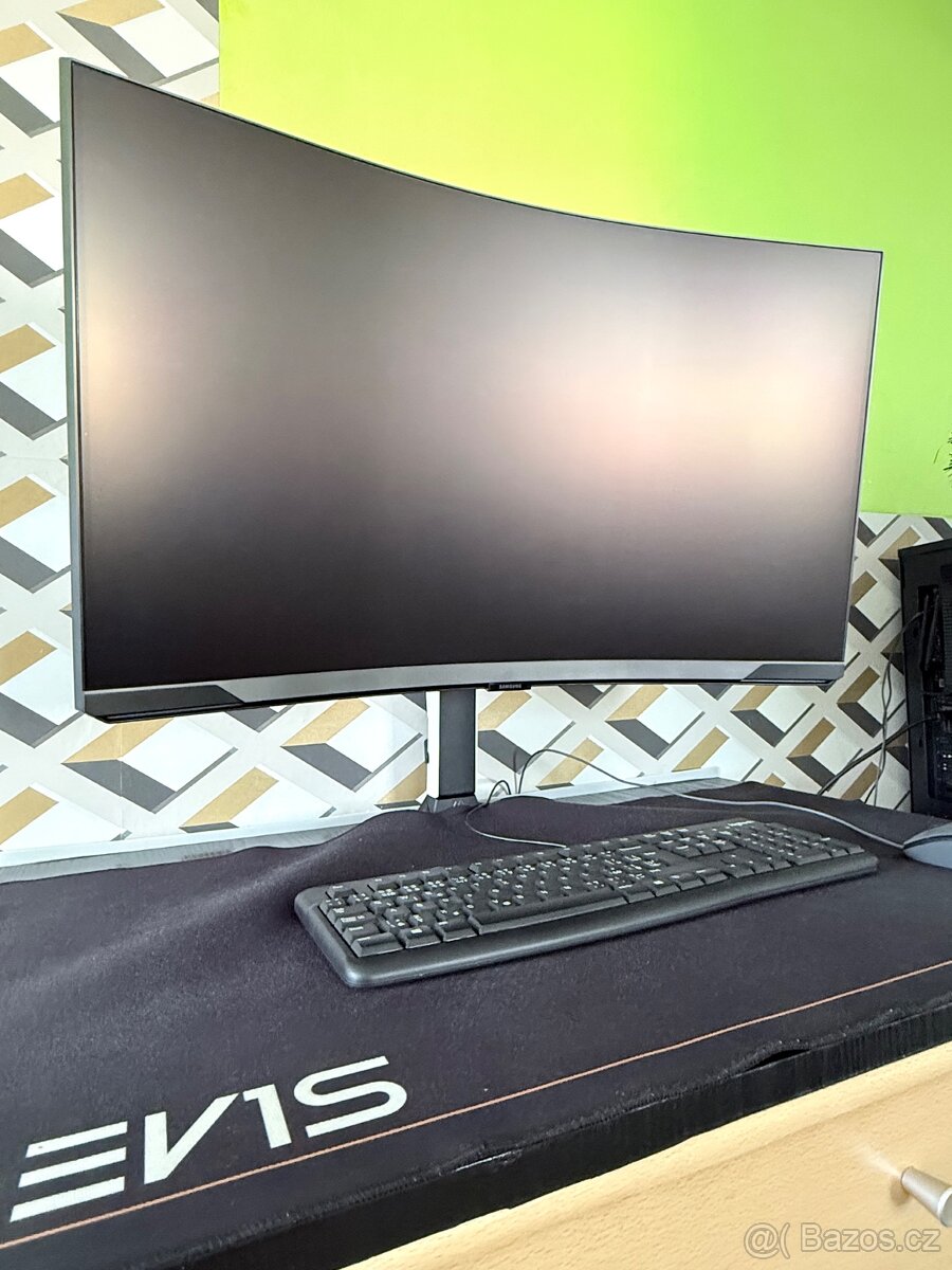 i9 14900KF 32gb ddr5 1TB disk rtx 5090 32” monitor 4k- - 7