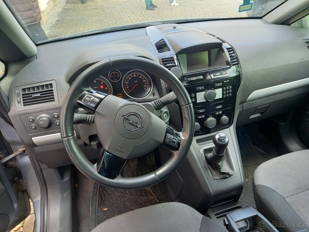 Zafira - 7