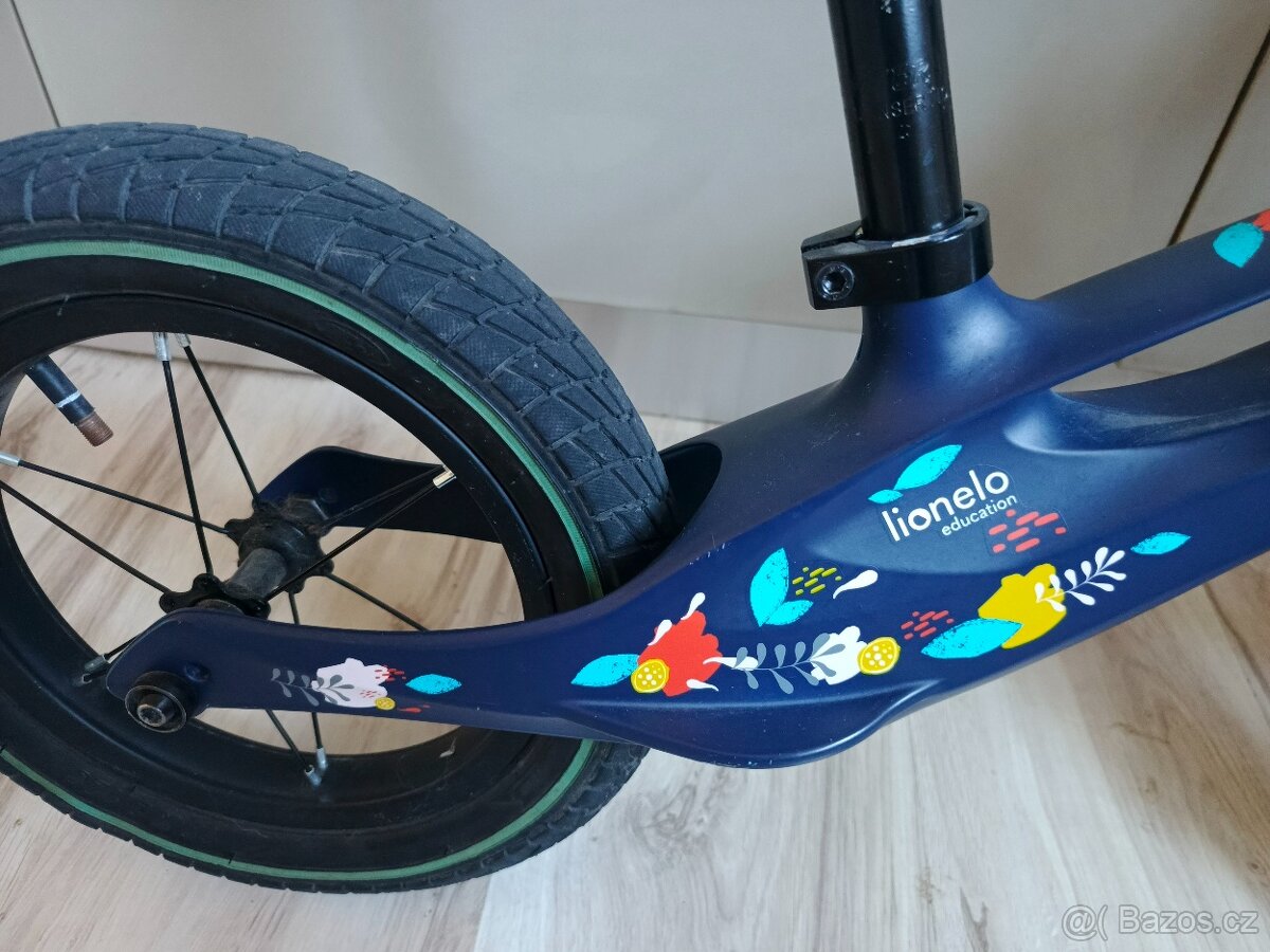 Prodám odrážedlo Lionelo Bart Air - 7