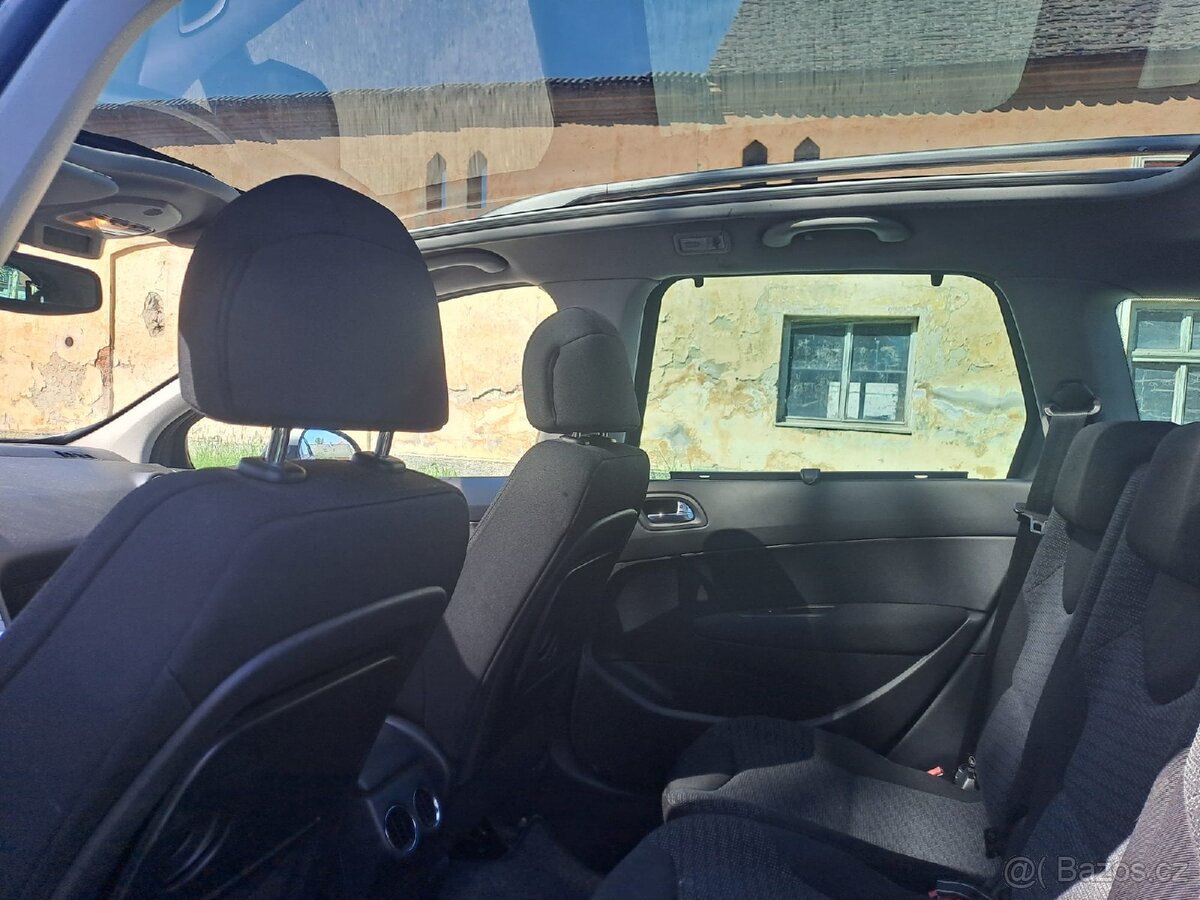 Peugeot 308 sw 2.0hdi - 7