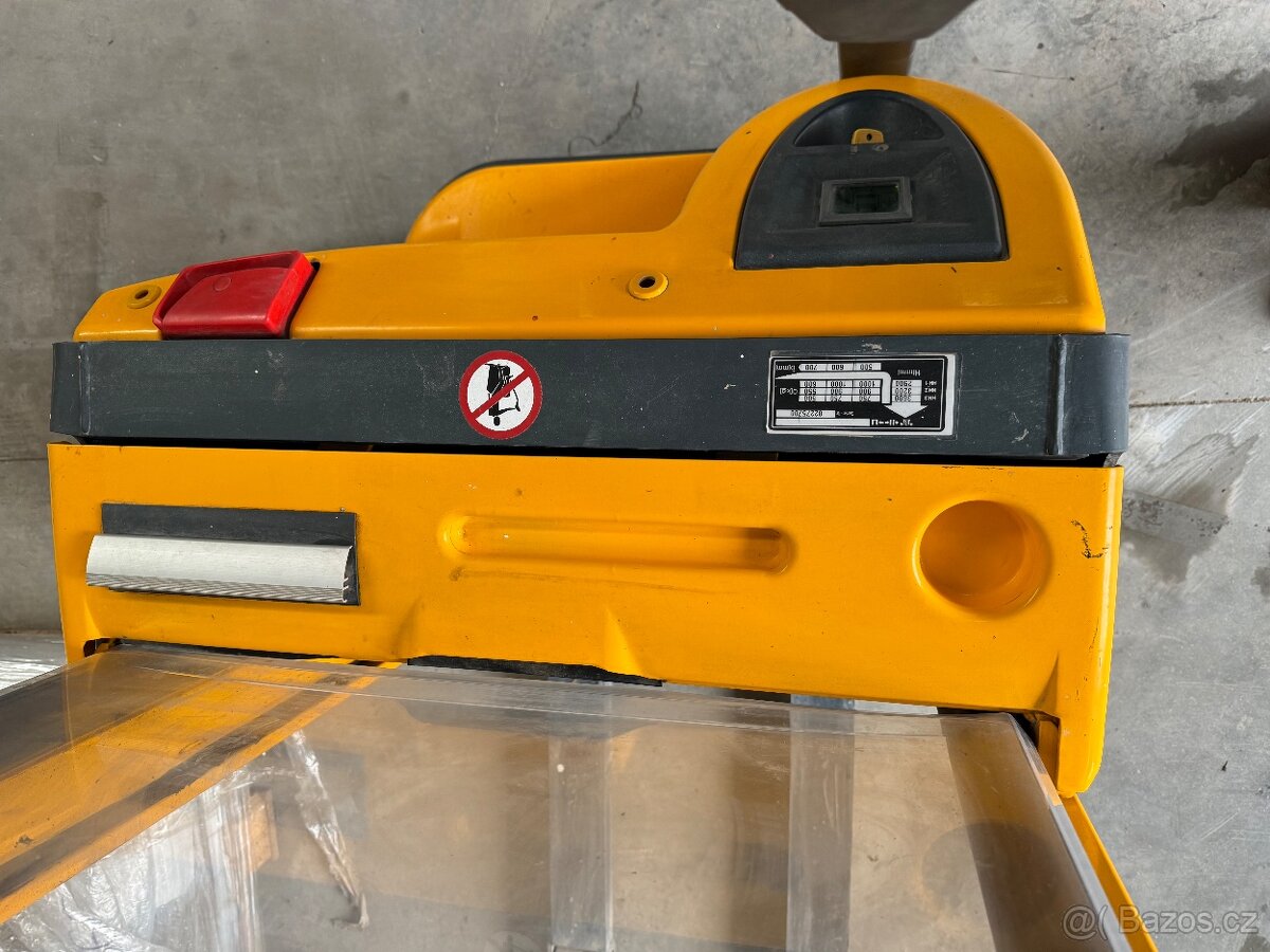 Elektrický vysokozdvižný paletový vozík Jungheinrich EJC10 - 7