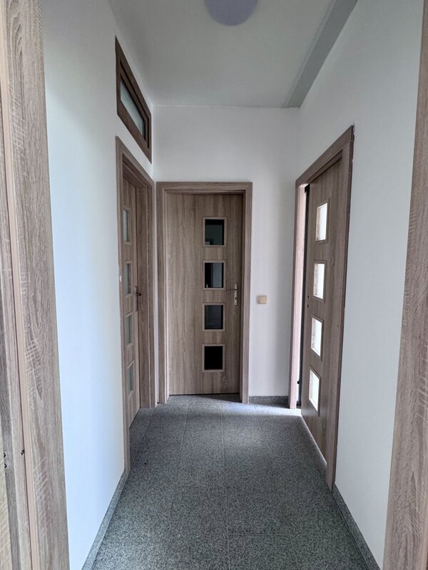 Pronájem prostorného bytu 2kk v RD, 63m2, s vlastním parková - 7