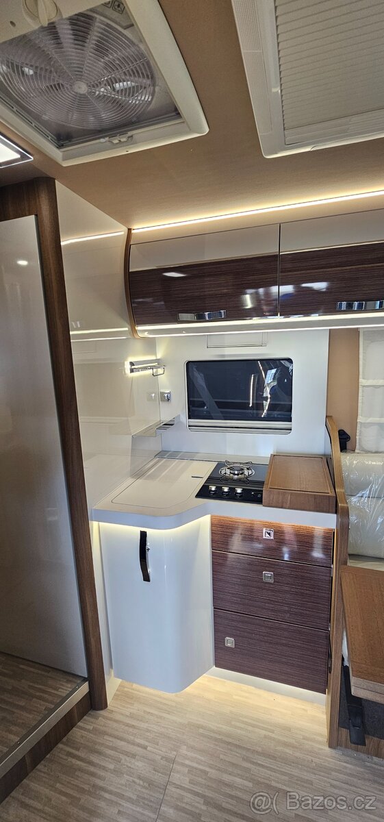 180PS 4místa 3,5t automat Mobilvetta Kyacht TL86 obytné auto - 7