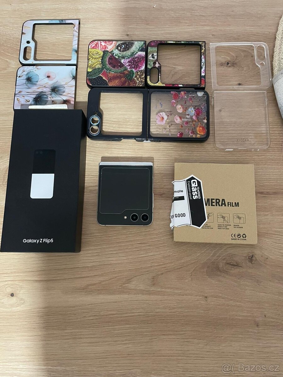 Samsung Galaxy Z Flip5 256Gb,záruka - 7