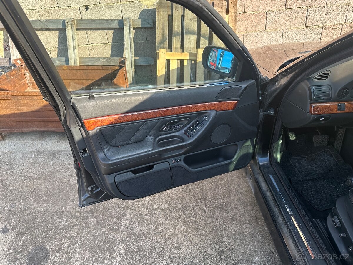 BMW 740i e38 - 7