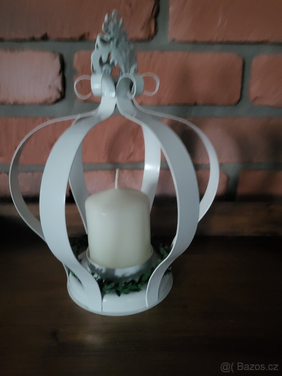 SVÍCEN KORUNA KRÁLOVSKÁ - KOVOVÝ BÍLÝ STYLOVÝ - 7