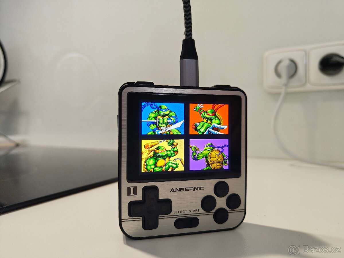 Prodám mini retro herní konzoli ANBERNIC RG280V - 7