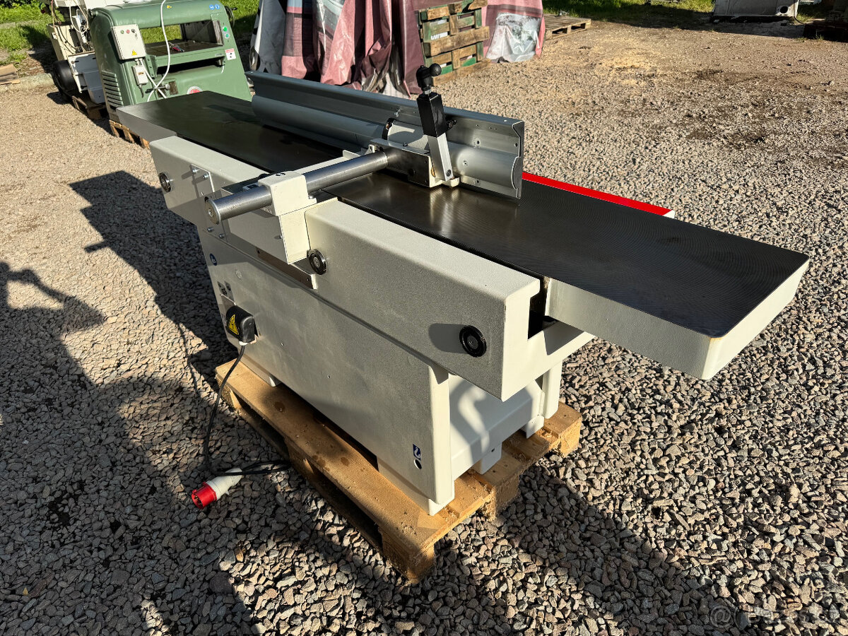 Srovnávačka SCM F410 - 7