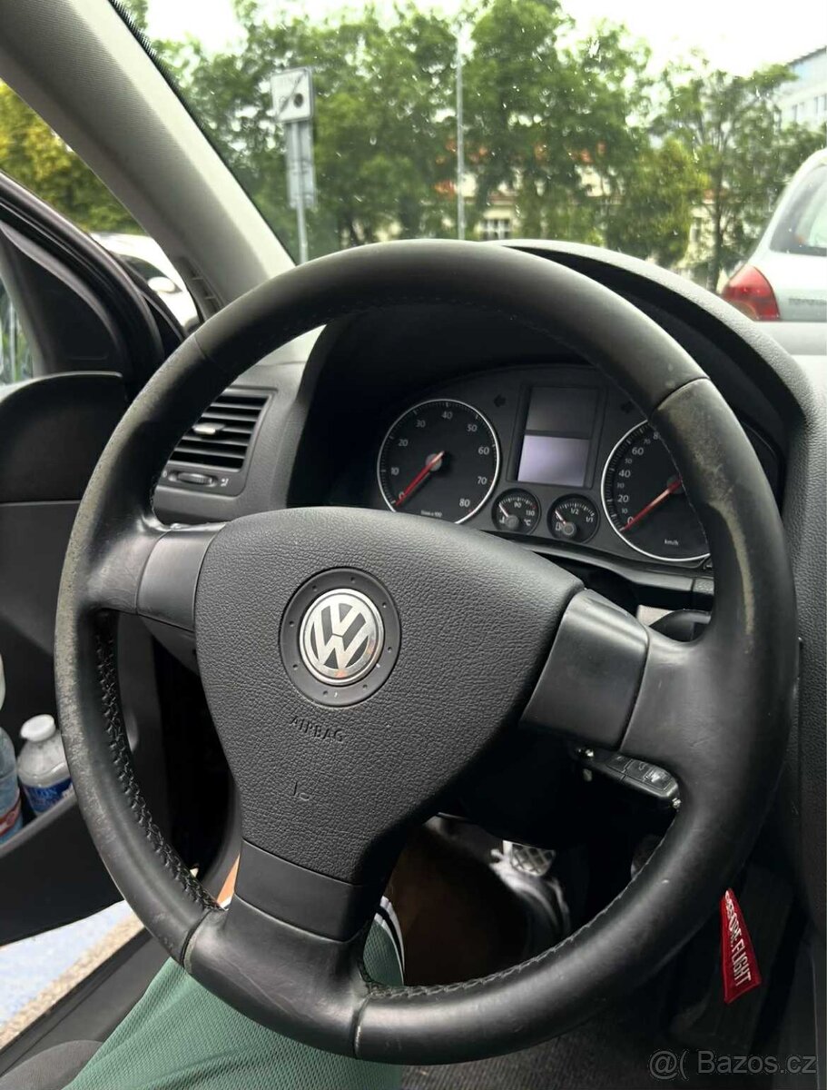 Volkswagen Golf 5 • 1.6 FSI • 2005 - NEPOJÍZDNÝ - 7