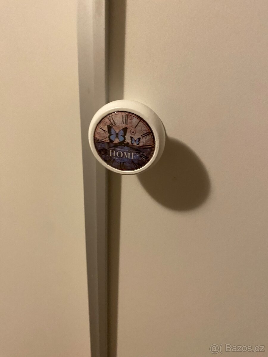 Kvalitní šatní skříň š:175 v:220 h:60 - 7