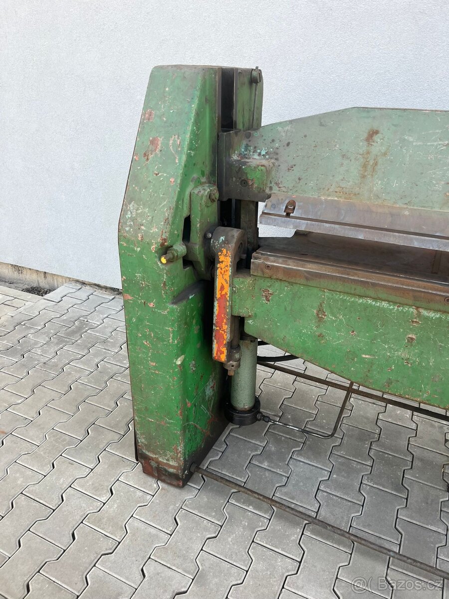 Hydraulická ohýbačka XONM 2000/2A - 7