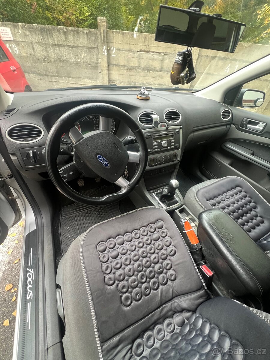 Ford Focus Mk2 1.6 TDCi 215t najezd ,po servisu - 7