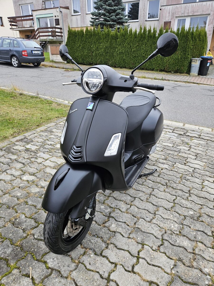 Piaggio Vespa GTS Super Notte 125ccm, 2/2021, i-get - 7