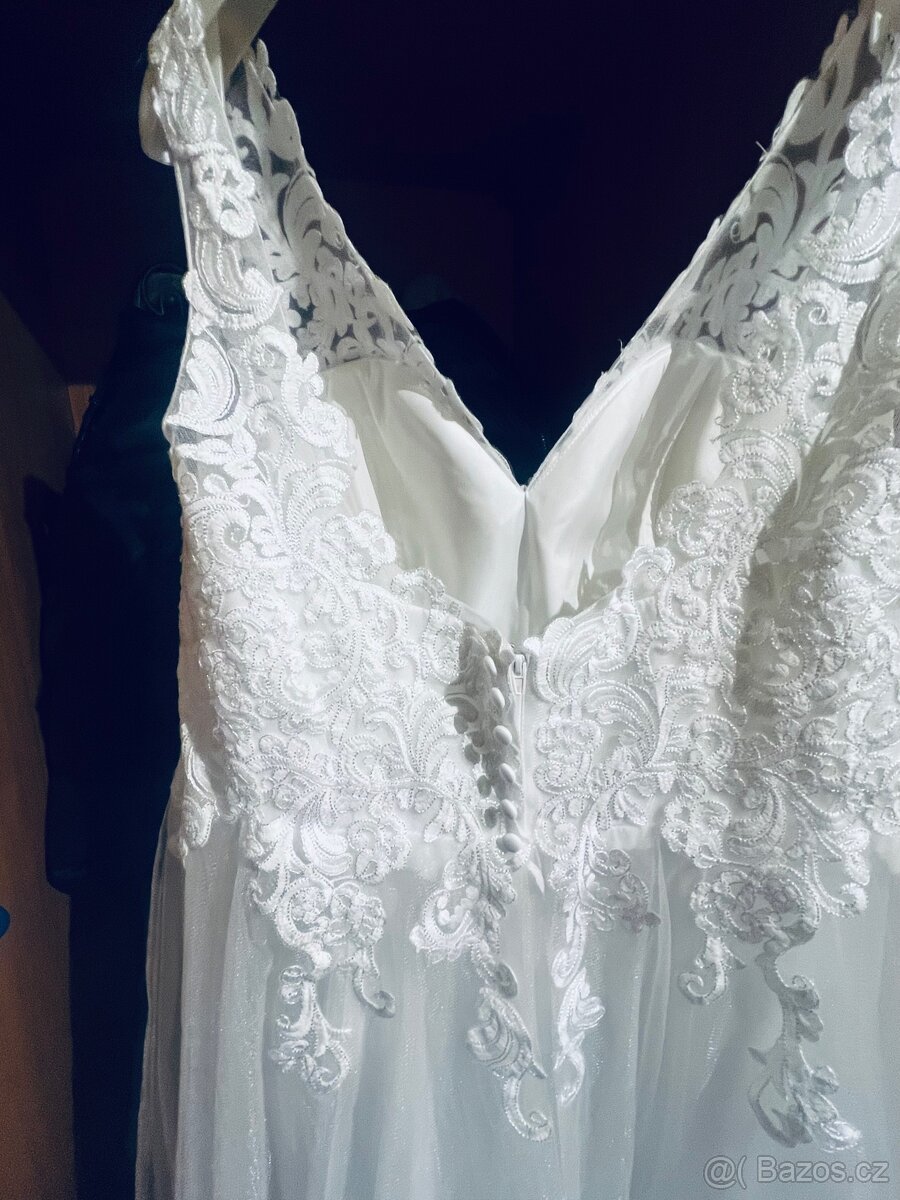 SVATEBNÍ ŠATY VEL.XL - 7