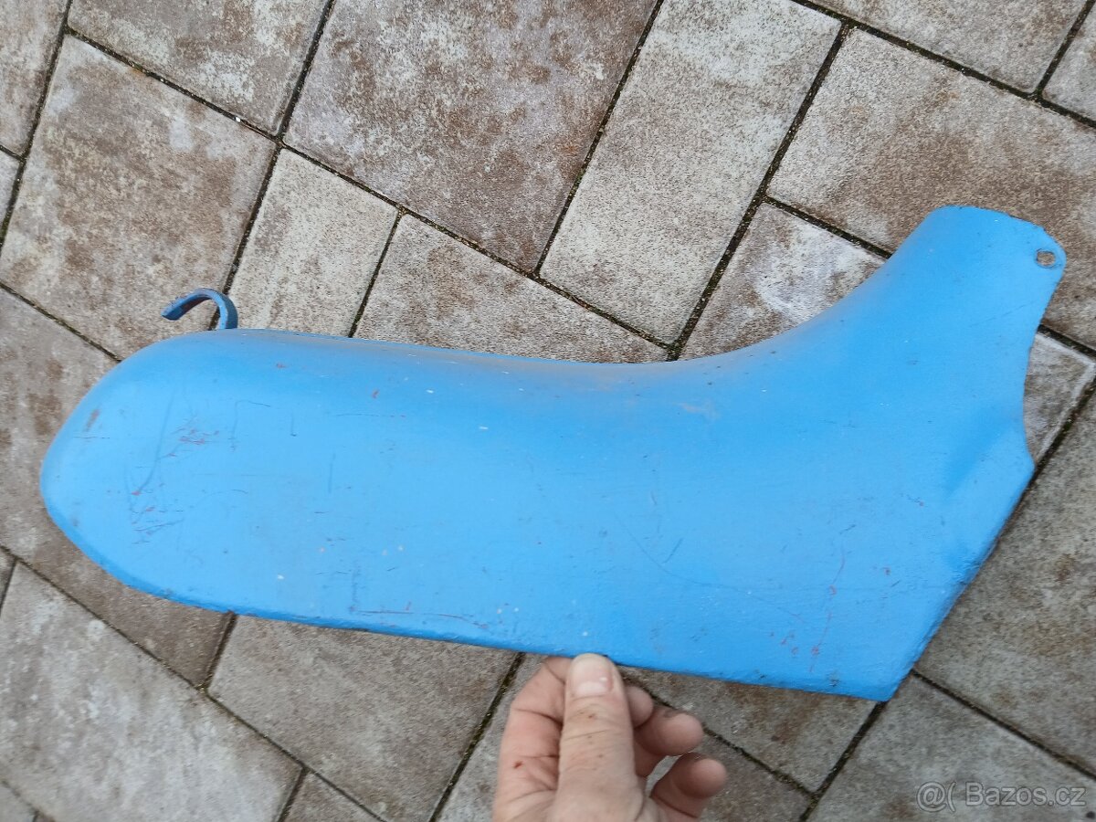 Jawa 50 pionyr - vrchní prsicka - 7