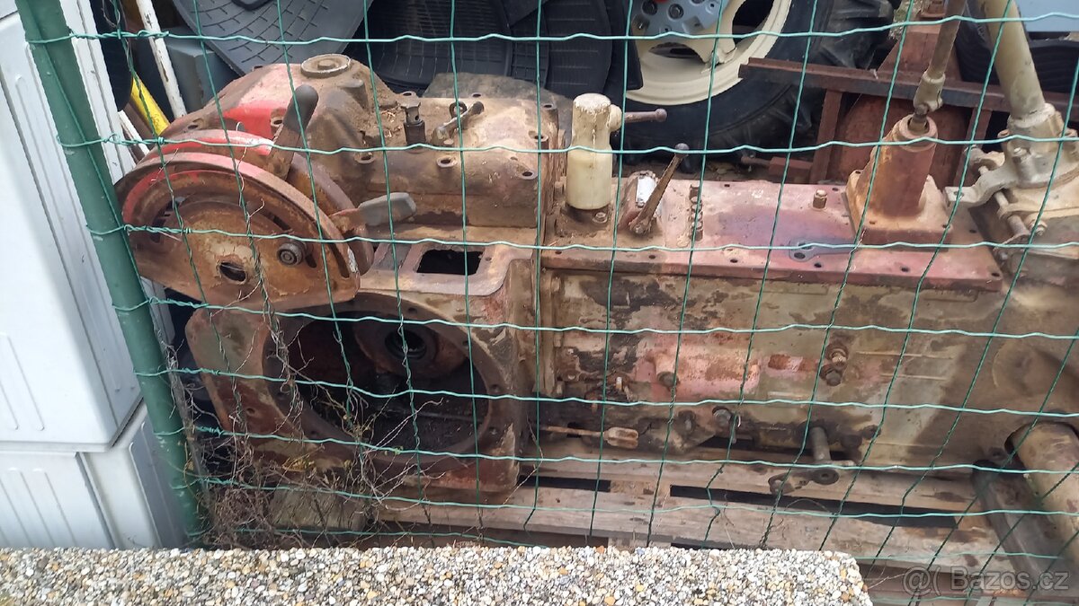 Zetor6718/převodovka (zadek) - 7