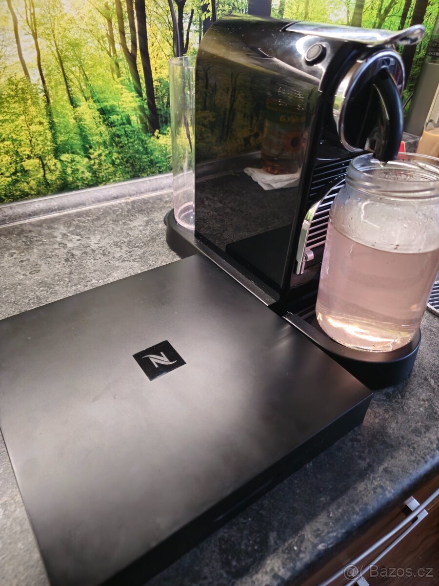 Kávovar Nespresso De'Longhi CitiZ & Milk D123 - 7