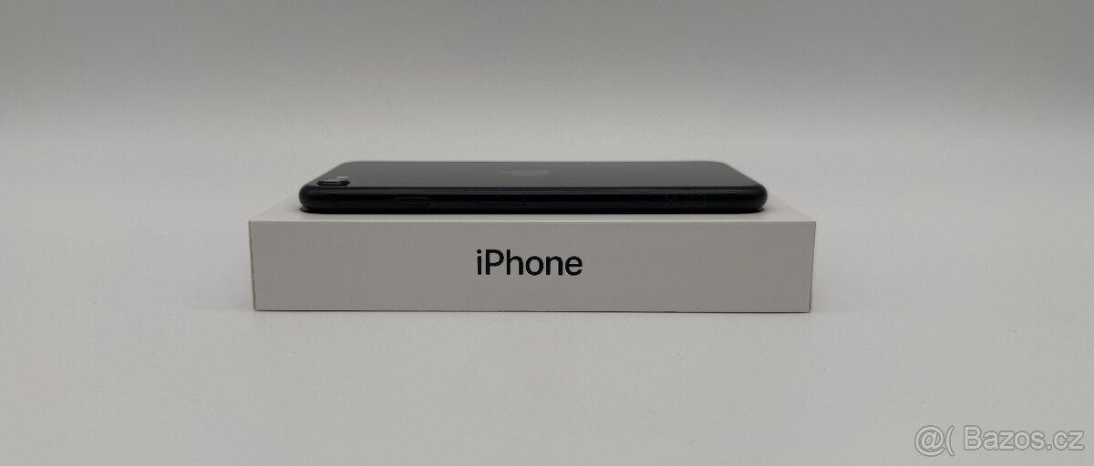 iPhone SE 3rd Gen. 64GB Midnight + ZÁRUKA - 7