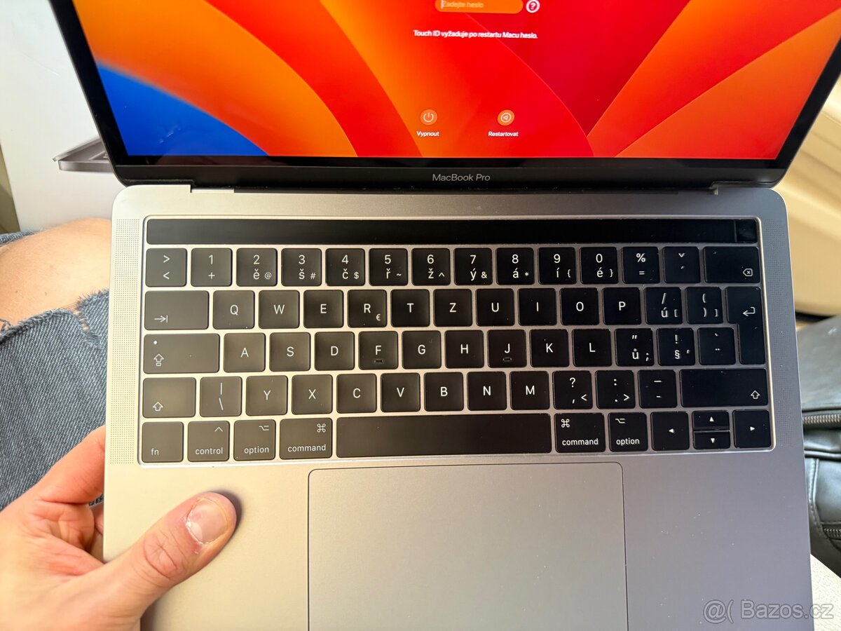 Apple MackBook Pro 13 - 7