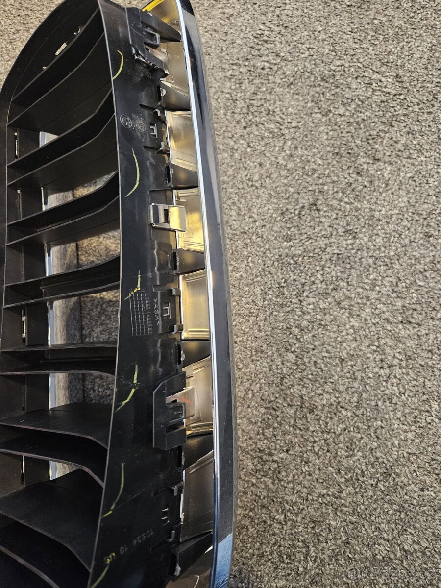 Přední mřížka do nárazníku BMW X6 - 7