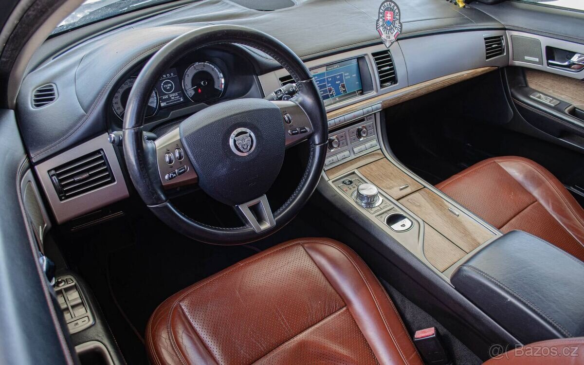 Jaguar XF 4.2 SV8 306kw - 7